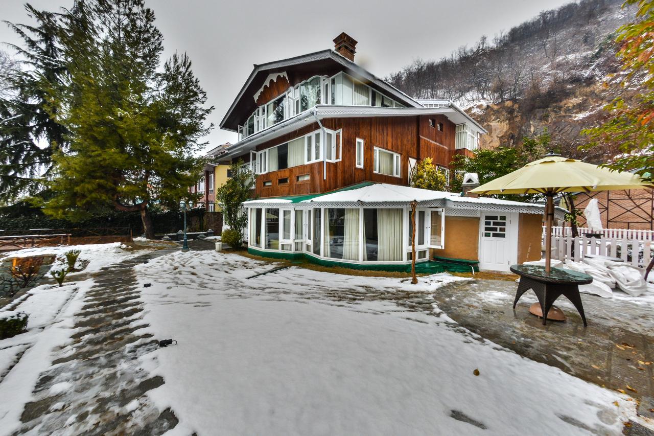 Hotel Metropolis Srinagar  Exterior photo